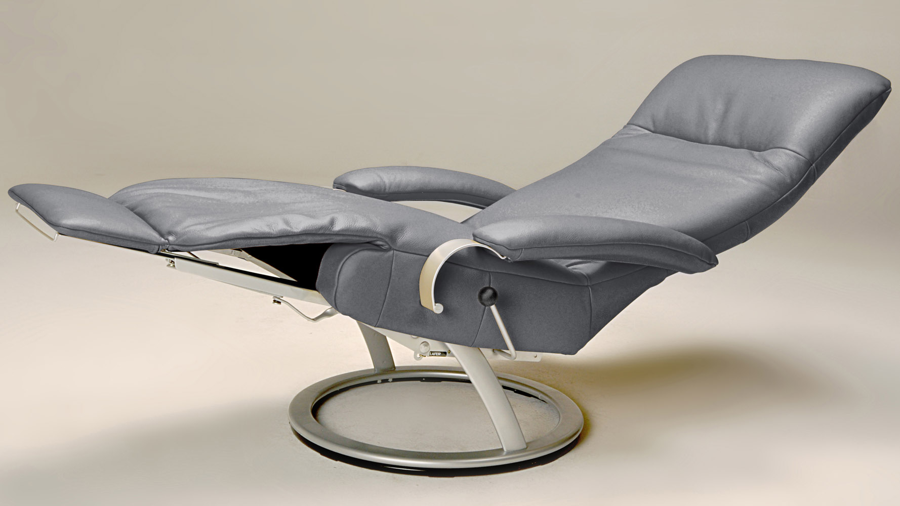 Kiri Leather Adjustable Reclining Chair Zuri Furniture