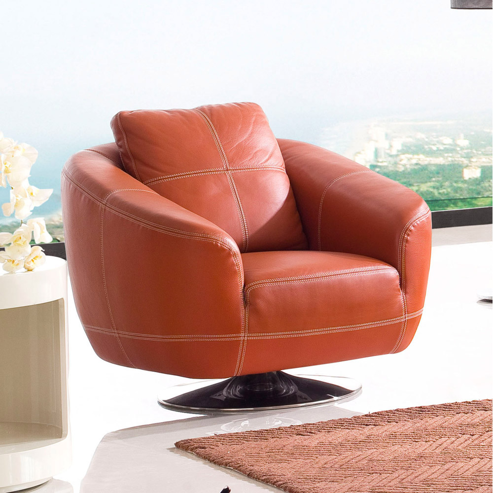Lucy Swivel Chair | Zuri Furniture