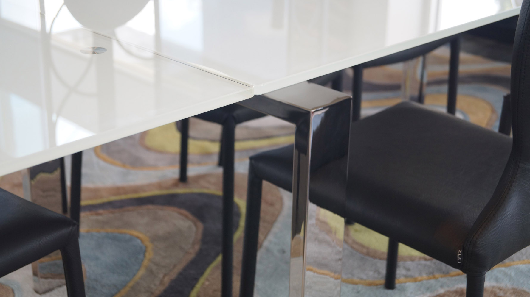 Montez White Glass Extendable Modern Dining Table - Seats Eight | Zuri