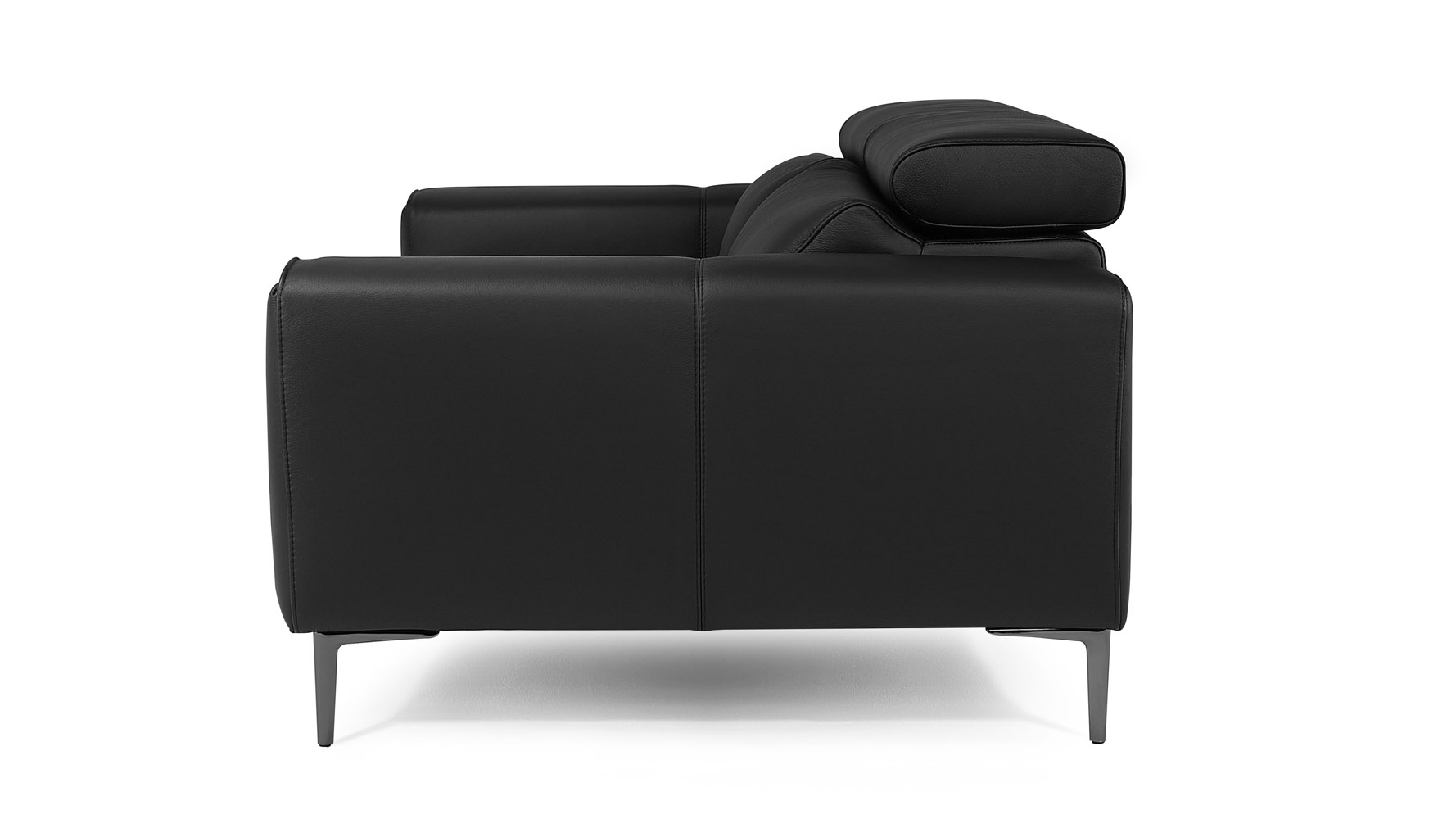 Rousso Leather Loveseat - Black | Zuri Furniture