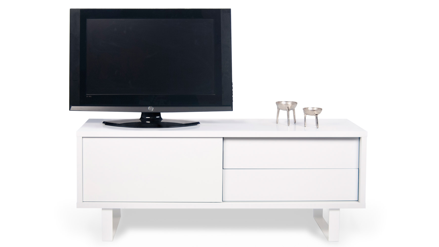 Axel TV Table