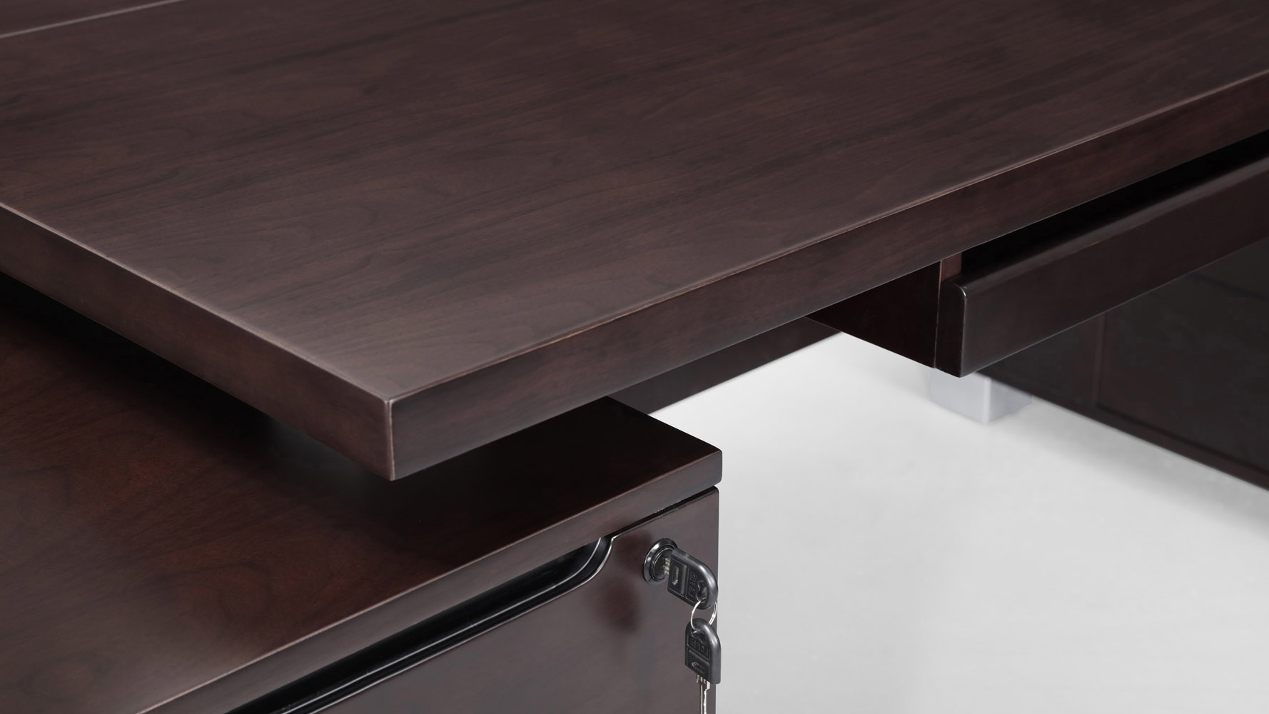Ford Desk Dark